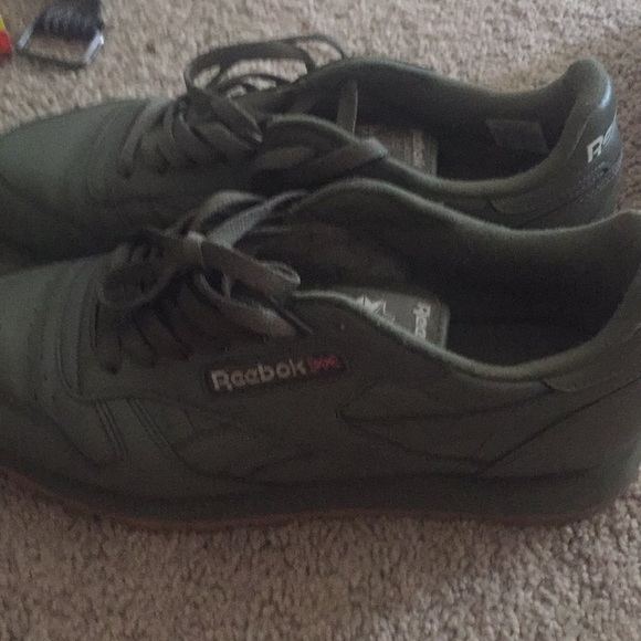 Shoes - Picture 2 of 2